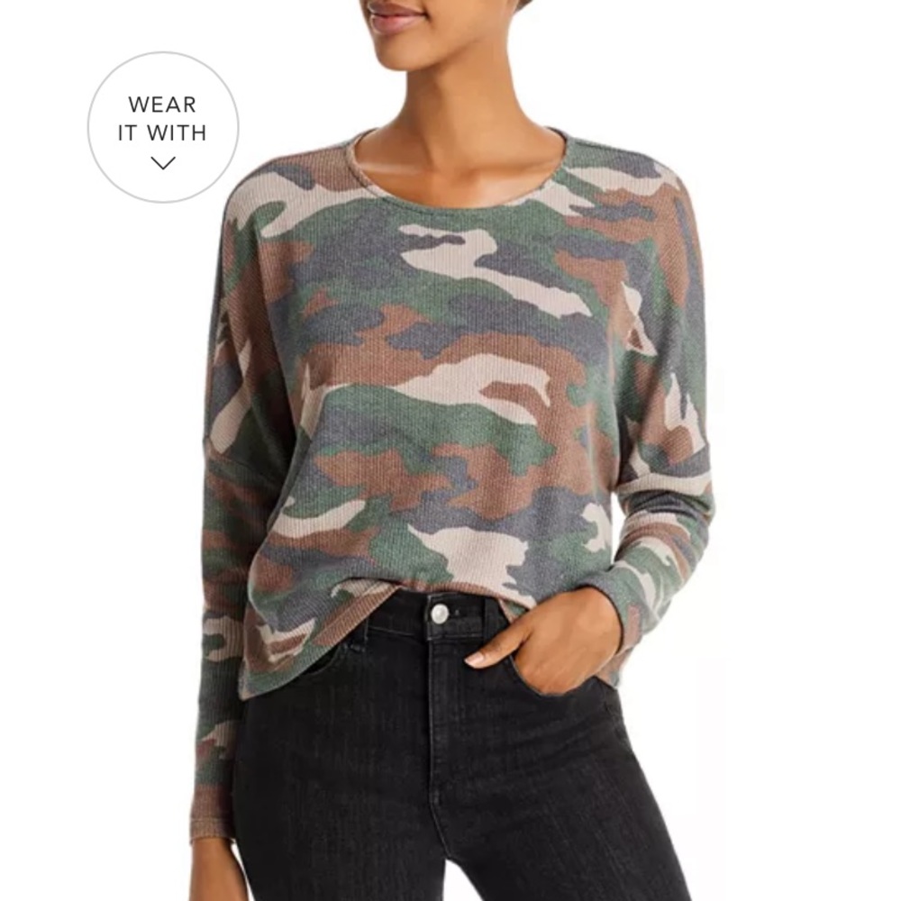 NWT Aqua camouflage long sleeve top